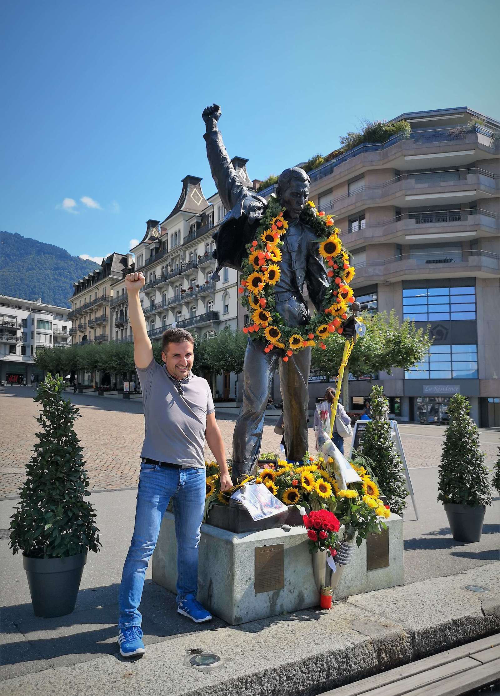 How I flew to Montreux for Freddie Mercury's birthday (and tore his jacket!) (Part 1) - My, Queen, , Freddie Mercury, Video, Longpost