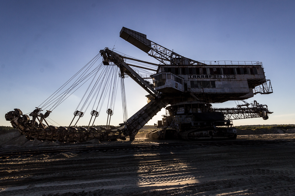 Absetzer - Excavator, Generals of the Sand Quarries, Longpost