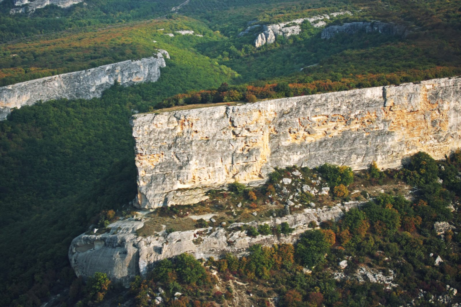 Flying over the Crimean mountains. - My, Crimea, Bakhchisarai, The photo, Height, Flight, The mountains, Morning, Tepe Kermen, Longpost