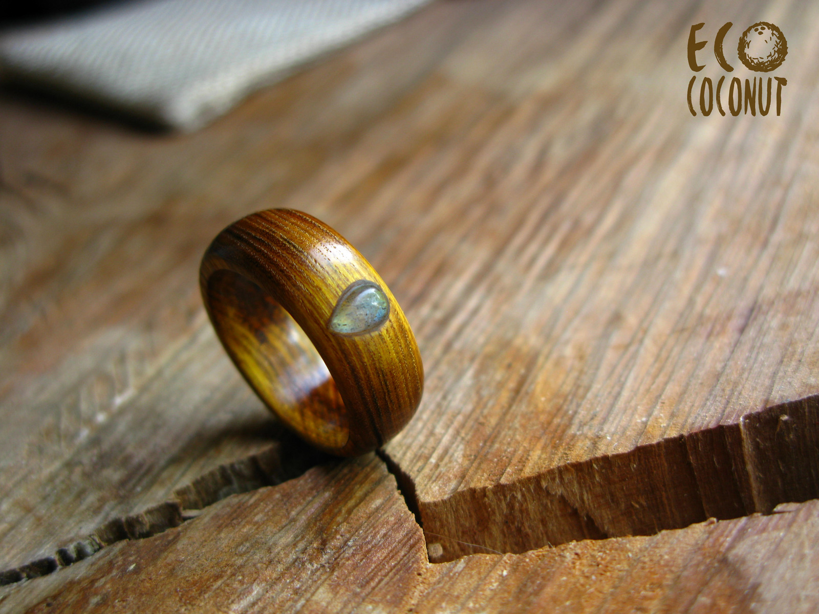 Scumpi wood ring with labradorite - My, Ring made of wood, , Ring, Wood ornaments, Needlework without process, Longpost