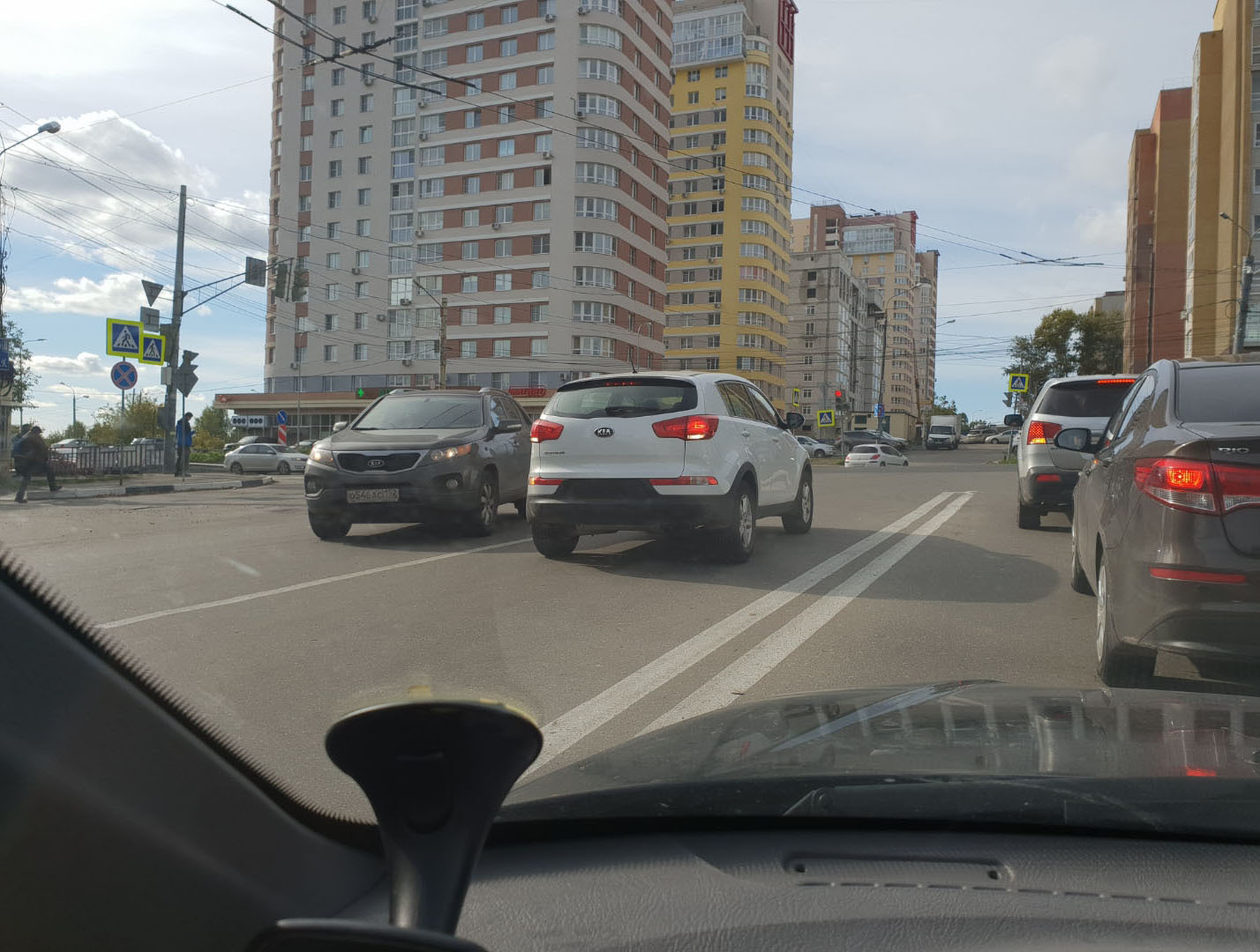 Стоит на поворот налево. - Моё, Нарушение ПДД, Быдло, Нижний Новгород