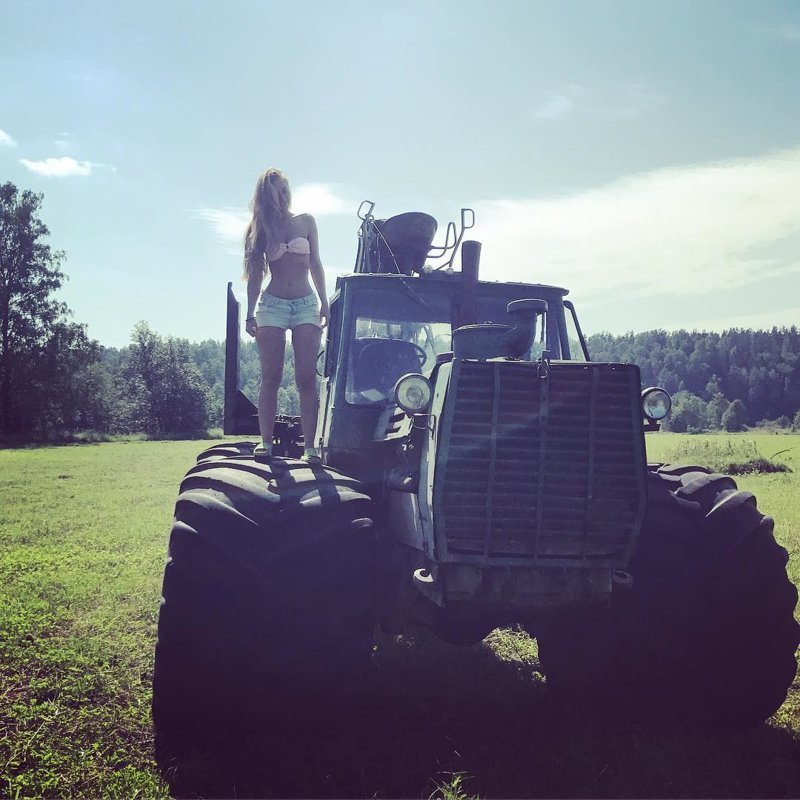 Riding a tractor? - Girls, Tractor, The photo, Beautiful girl, Joke, Humor, Longpost