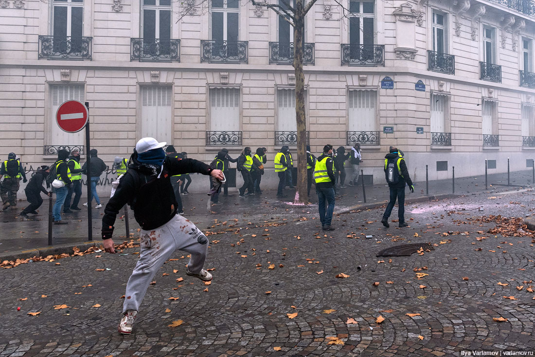 Do you want it to be like in Paris? (video and photo report) - My, Paris, France, Reportage, Protest, Pogrom, Ilya Varlamov, Police, Video, Longpost