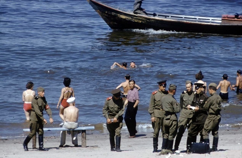 Часть 2: XX век в цвете. СССР 1958 года. Какой была наша страна 60 лет назад - История, СССР, Ретро, История в цвете, Люди, Мода, Дети, Длиннопост