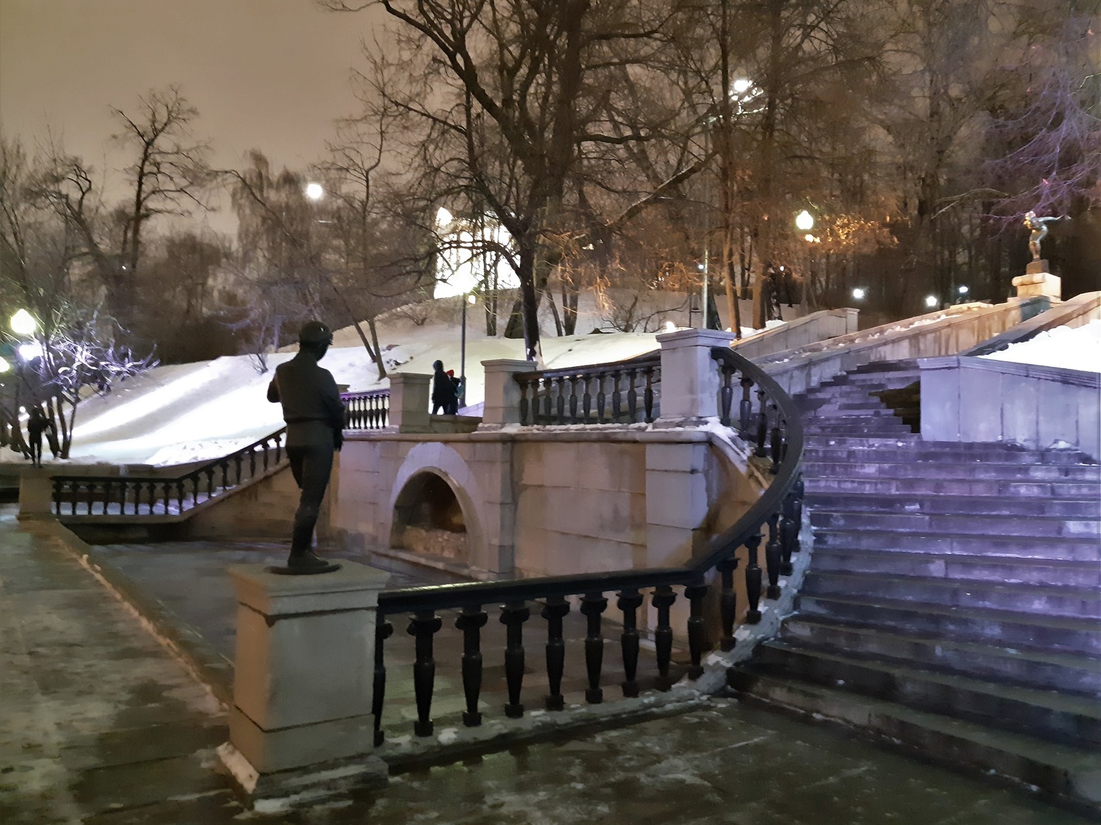 Вечерняя ленивая прогулка от метро Парк Культуры до метро Воробьевы горы. Часть 2 - Моё, Прогулка, Парк культуры, Нескучный сад, Воробьевы горы, Длиннопост, Картинки, Вечер