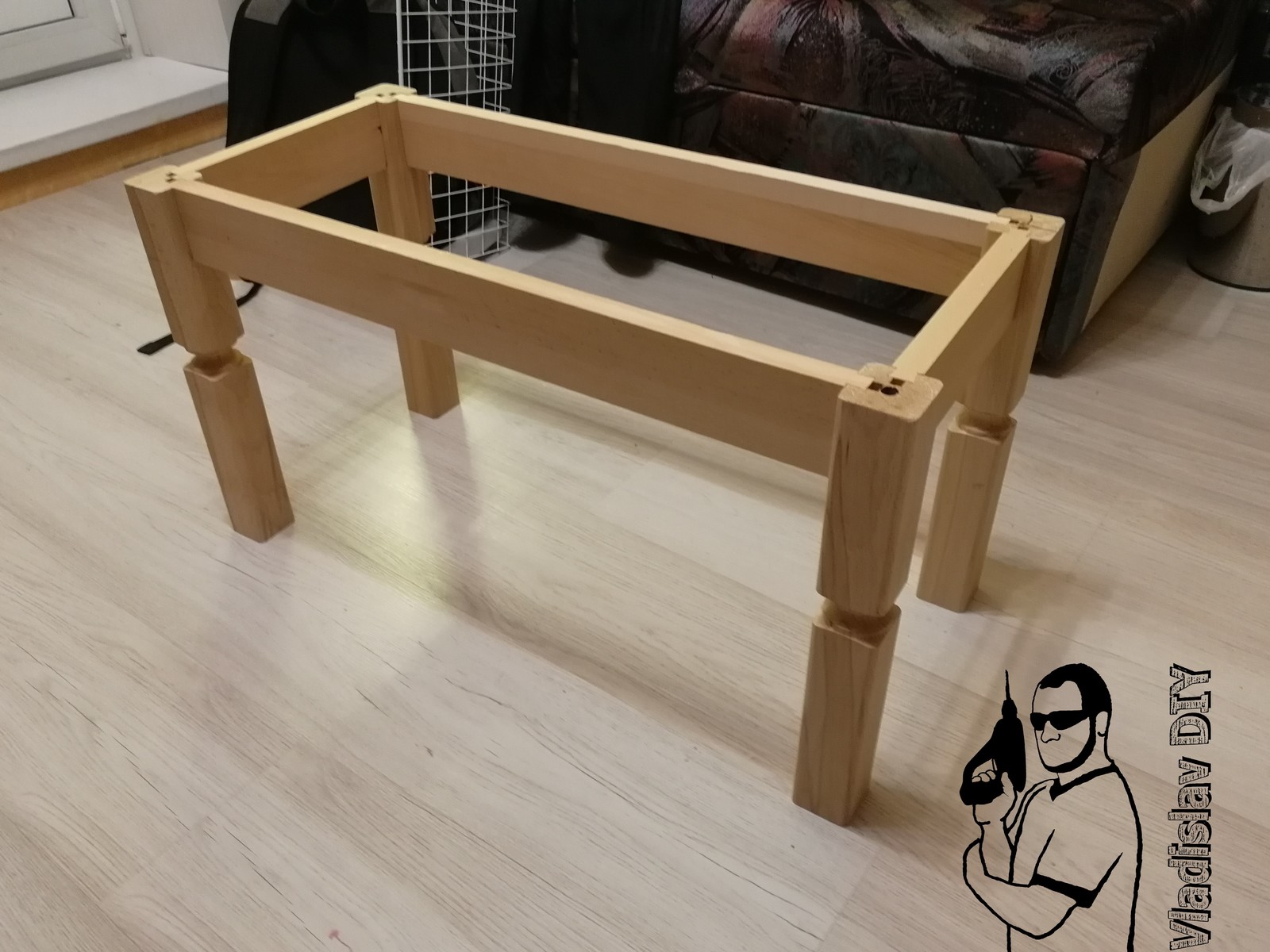 Solid wood coffee table without a single nail - My, Furniture, Needlework with process, Solid wood furniture, Workshop on the balcony, With your own hands, Video, Longpost, Workshop