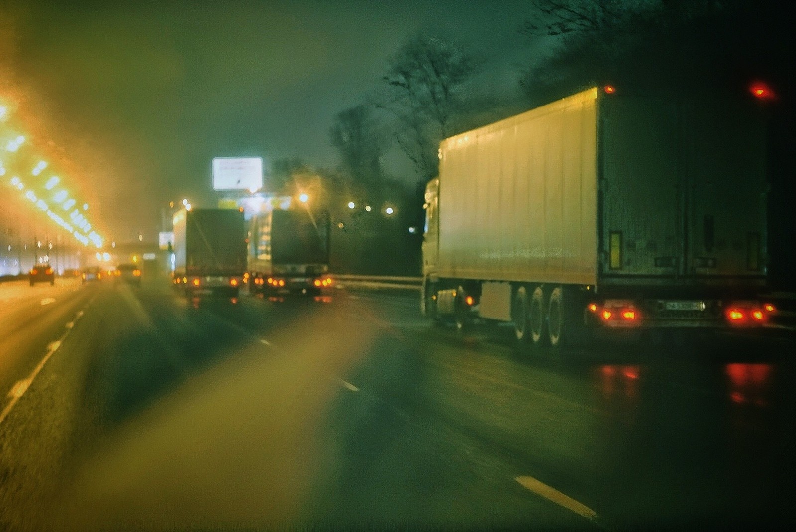 MKAD/MSK. Wet asphalt. - My, Night, Wet asphalt, The photo, Helios44-2, Road, MKAD, Hobby, Longpost, Helios44-2