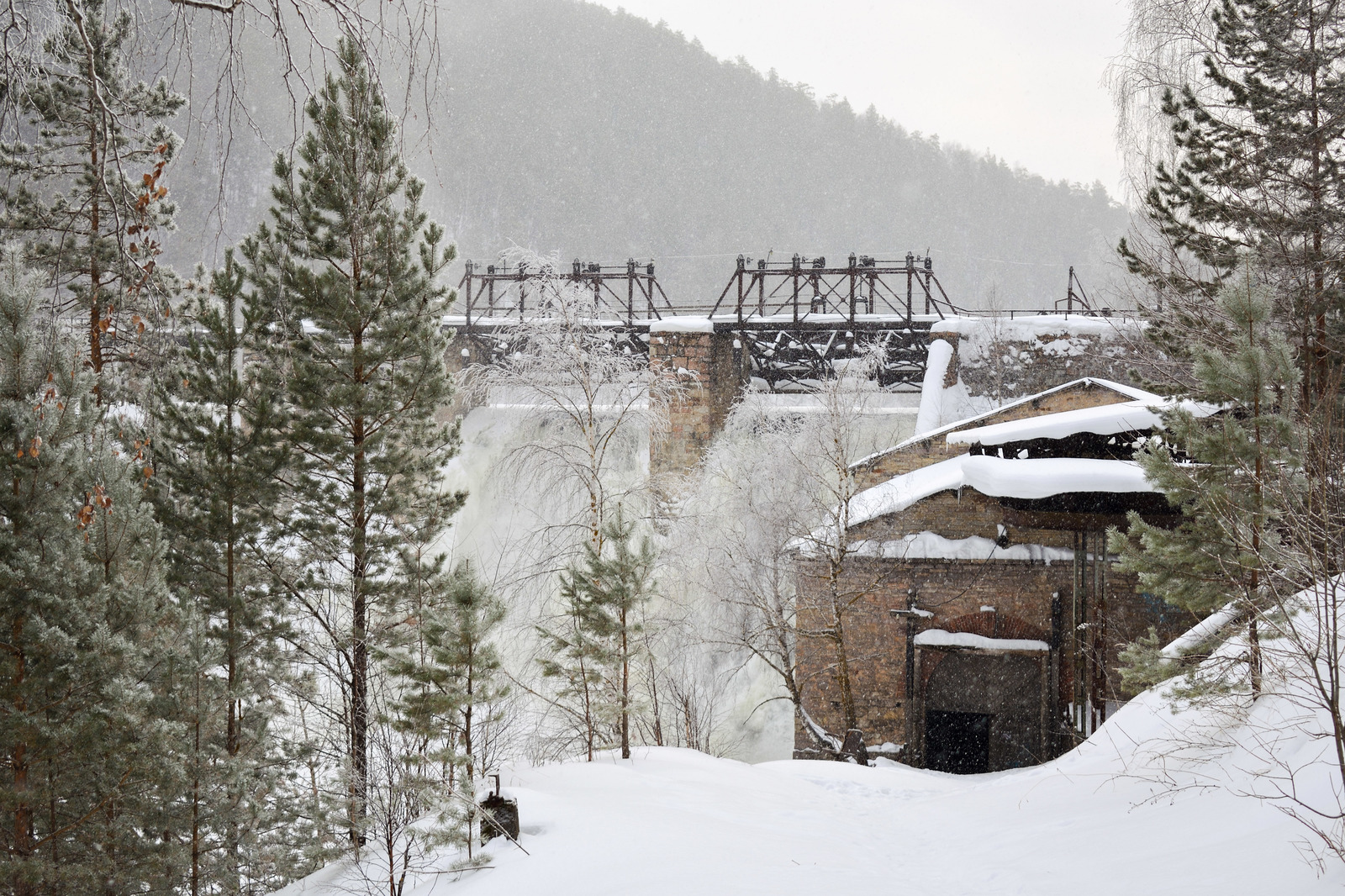 HPP Porogi - My, Nature, Winter, Snow, Advertising, Water, Thresholds, Hydroelectric power station, Forest, Longpost