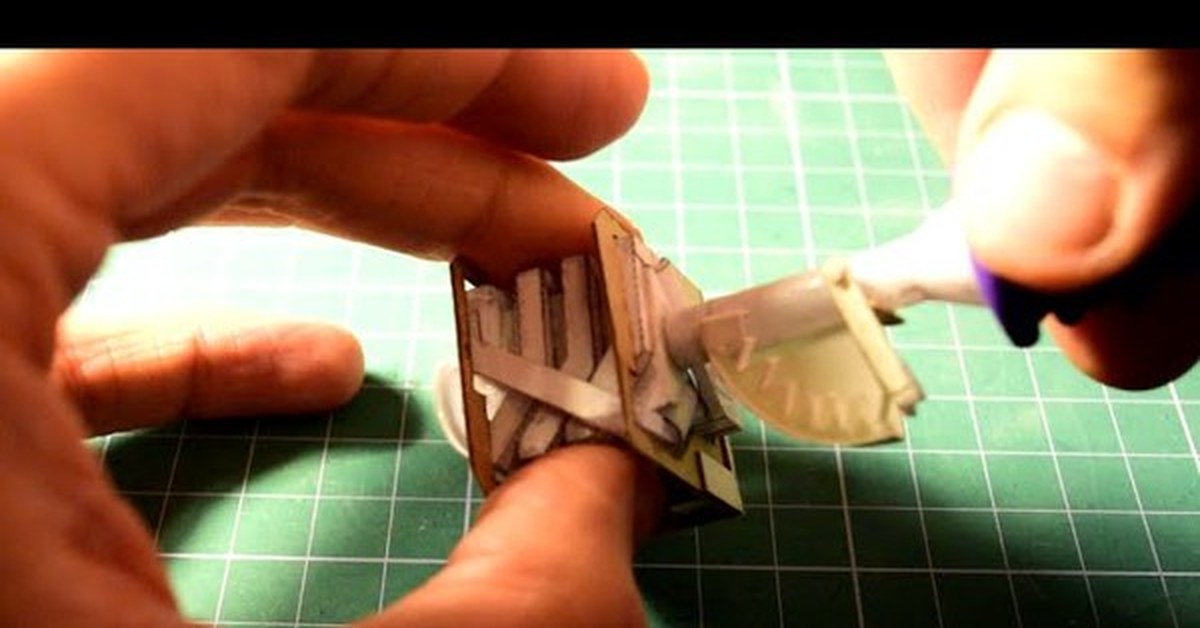 Модель двигателя из картона. Двигатель из картона. Как сделать двигатель из бумаги. Мотор из картона. Модель двигателя из бумаги.