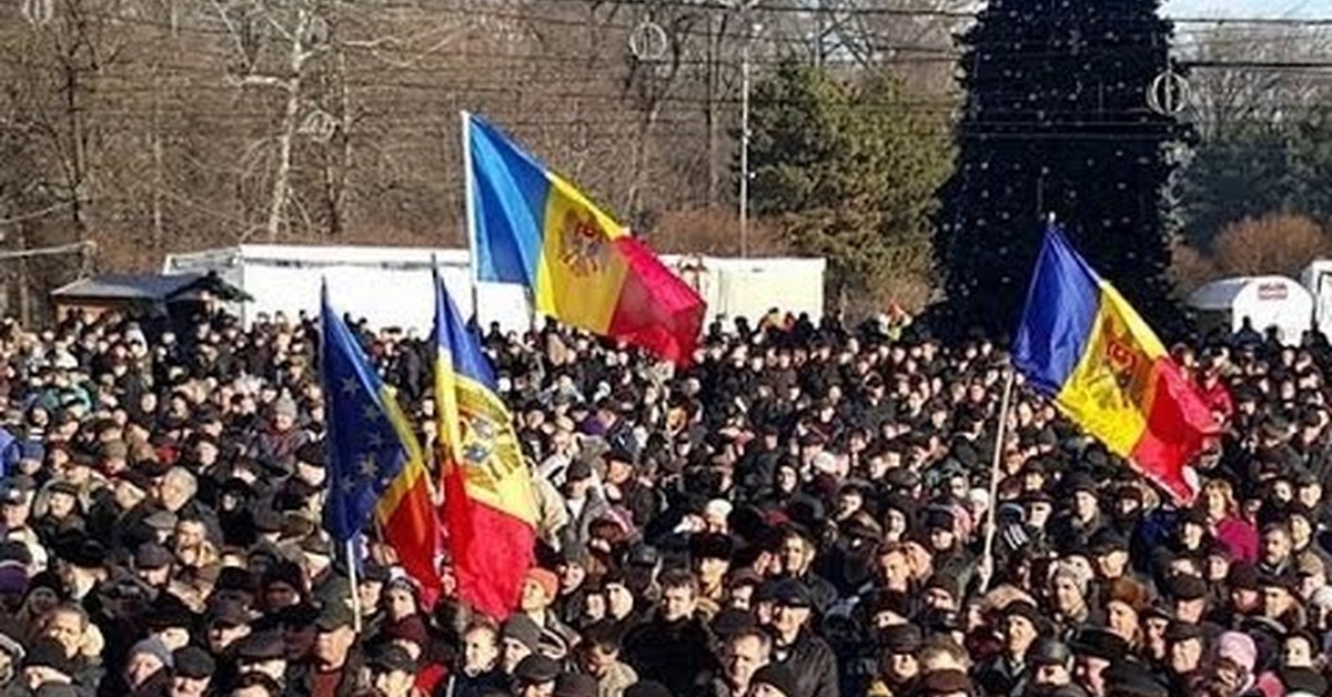 Противники объединения. Демократизация в Молдове. Митинги платформы pas Молдова. УКРАНАЦЫСТЫ В Молдавии. Парламент митинг голая Кишинев.