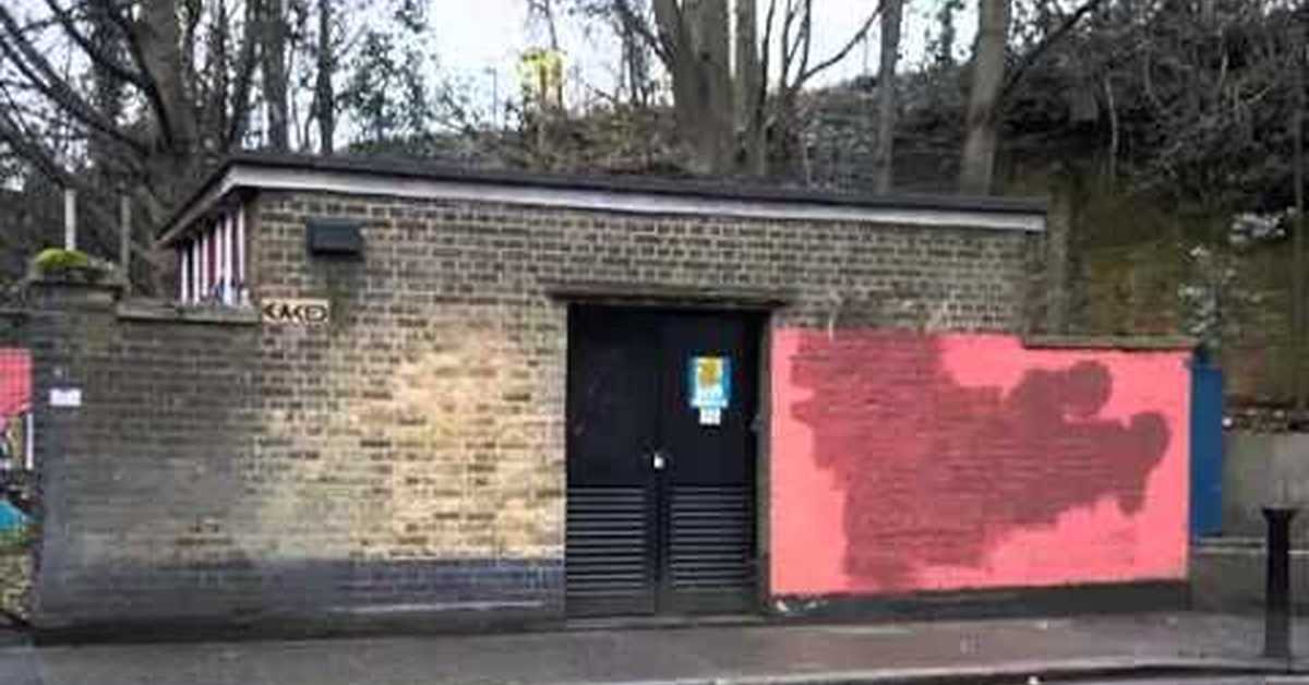 Граффитист vs коммунальщики | Пикабу