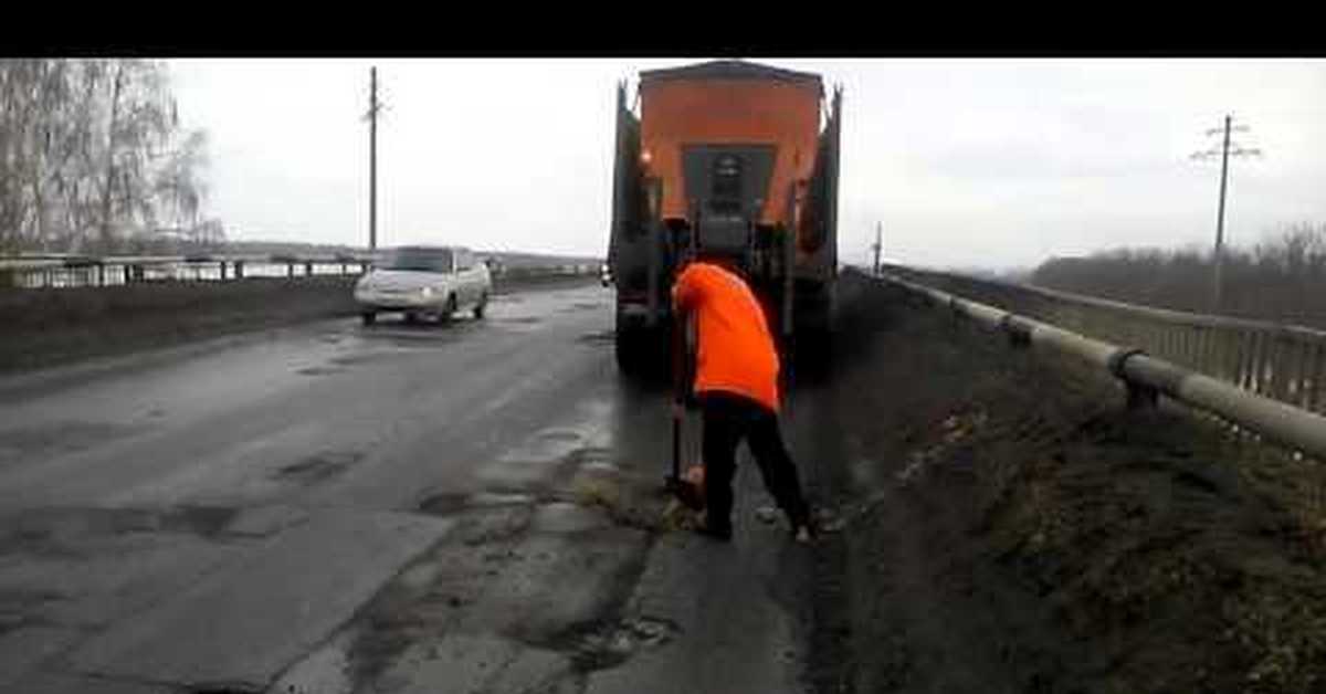 Как ремонтируют дороги снегом в Липецке | Пикабу