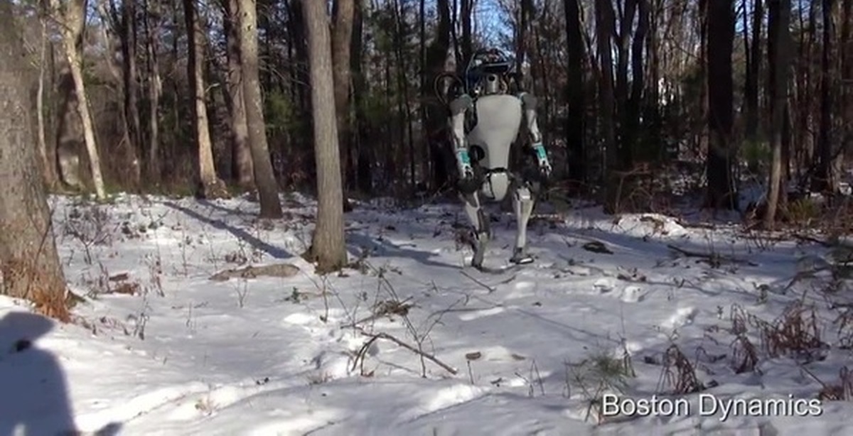 Новый робот Boston Dynamics после вечеринки идет домой | Пикабу