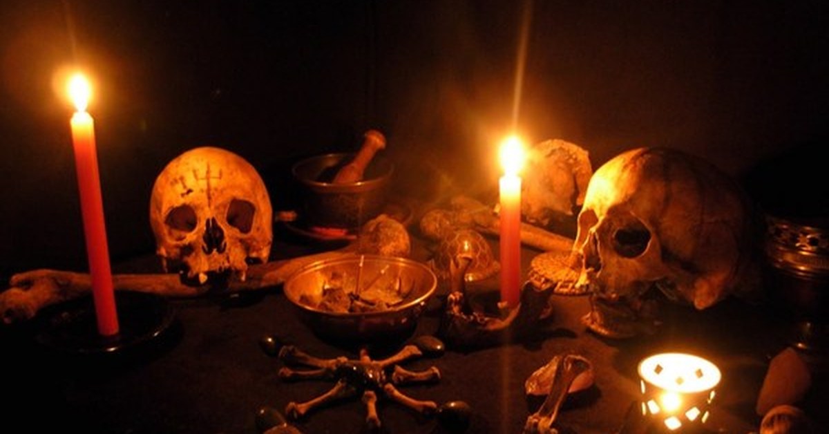 Свечи для ритуалов. Черные ритуалы порчи. Приворот. Атрибуты магии. Магия ритуалы.