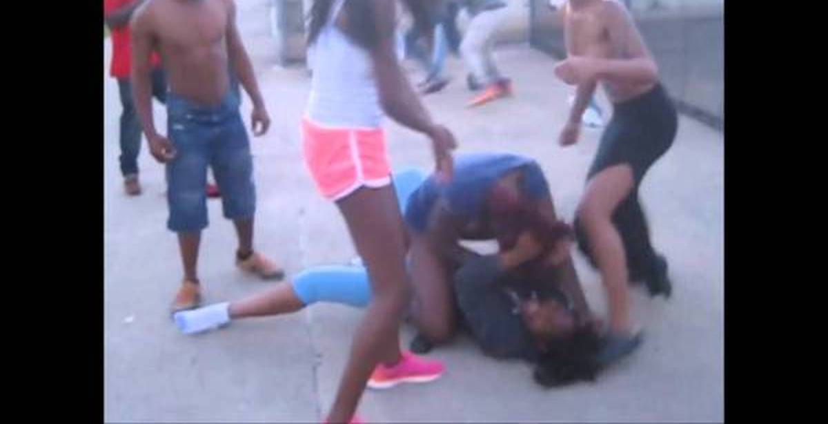 Ghetto Girl Fighting