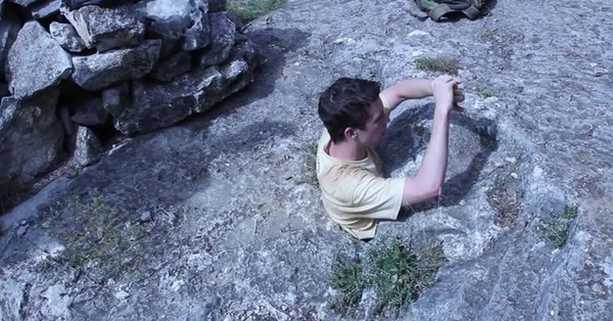 127 часов в пещере фильм. туалет альпинистов на скалах.