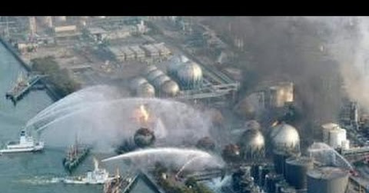 Аэс фукусима 1 2011. Авария на АЭС Фукусима-1 (Япония).. Фукусима 1 авария. Катастрофа в Японии 2011 атомная станция. Фукусима 2011.