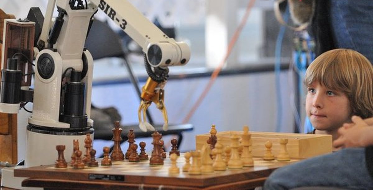 Искусственный интеллект для создания игр. Робот шахматист. Интеллектуальные роботы. Интеллектуальная работа. Роботы для развлечения.