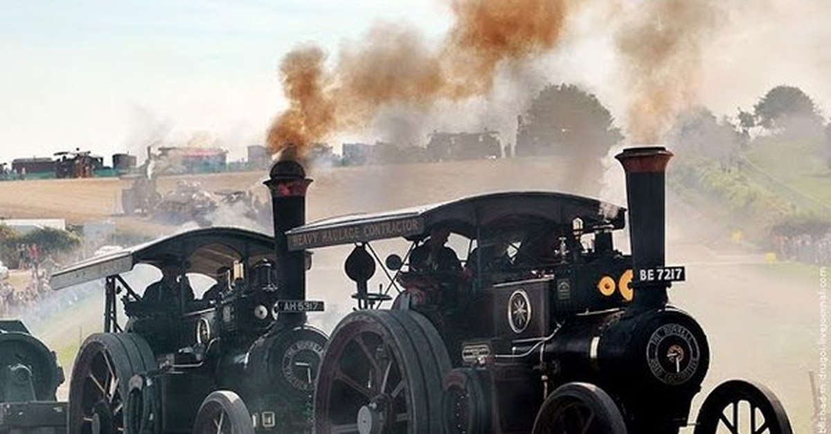 Первые тепловые машины. Паровые двигатели 21 век. Автомобиль на паровом двигателе 19 век. Первая паровая машина. Машина на паровом двигателе.