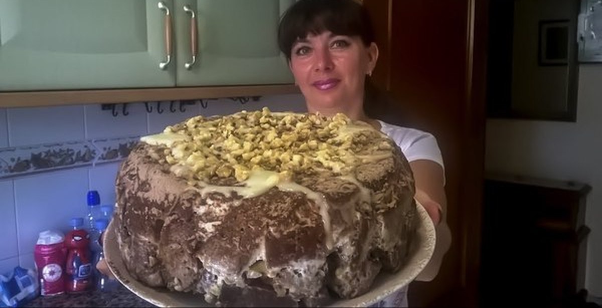 Торт кг. Торт 2 кг. Торт два килограмма. Килограммовый тортик. Торт 2,5 кг.