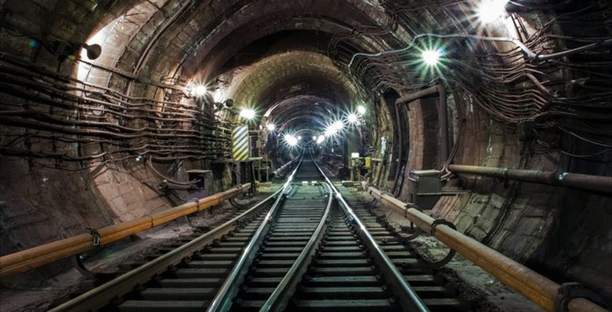 Объект д 2. Диггеры в Московском метро. Залаз в метро 2. Московское метро диггерство. Диггеры в метро Москвы.