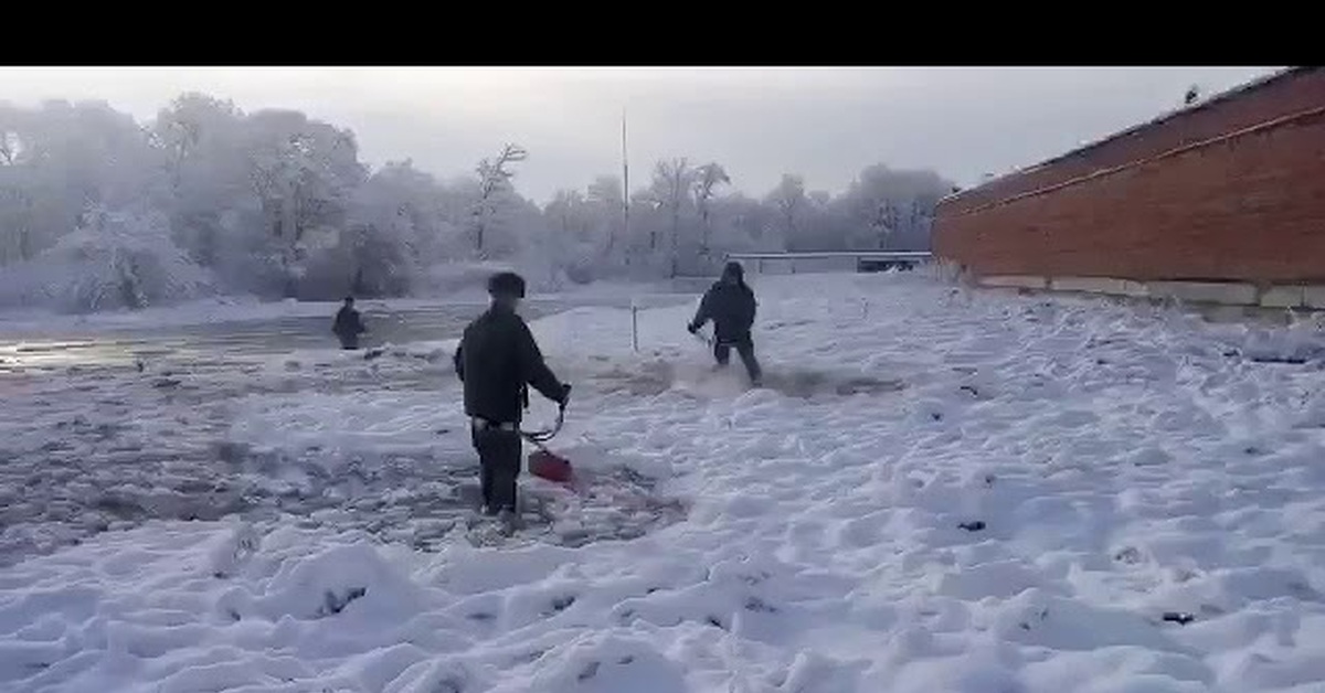 Сугробы в армии фото