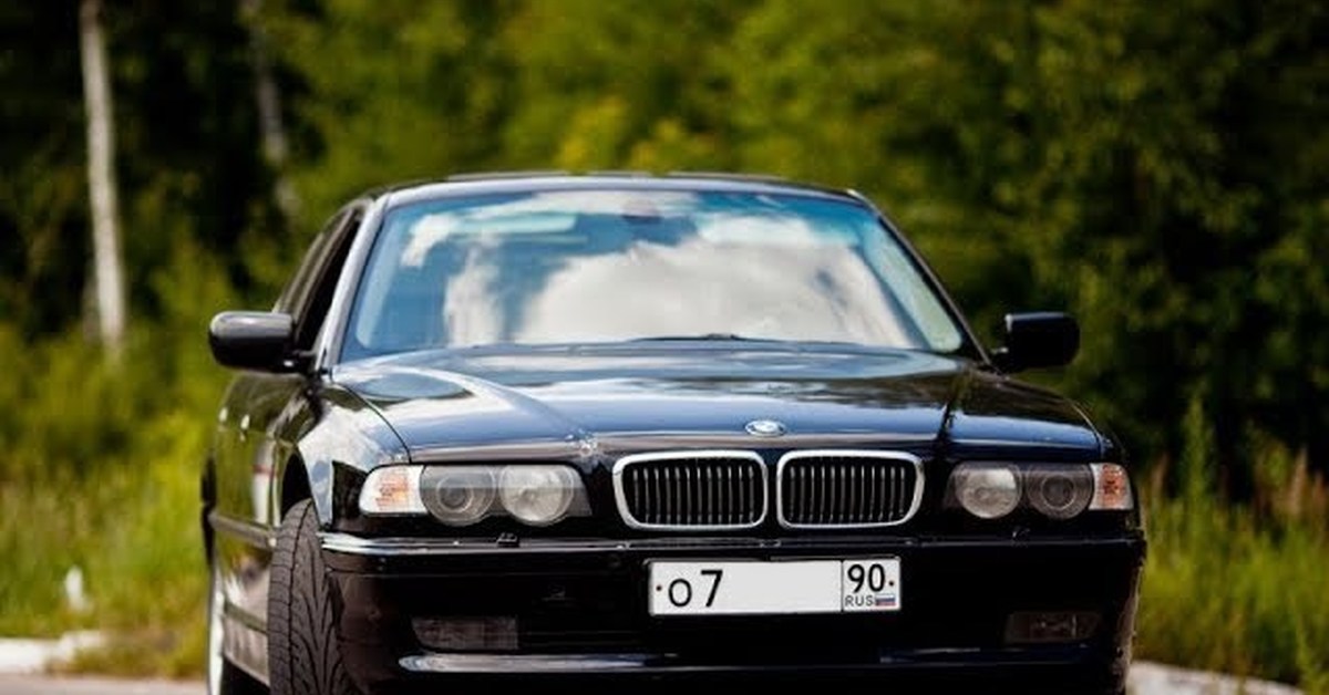 BMW 740 e38 бумер