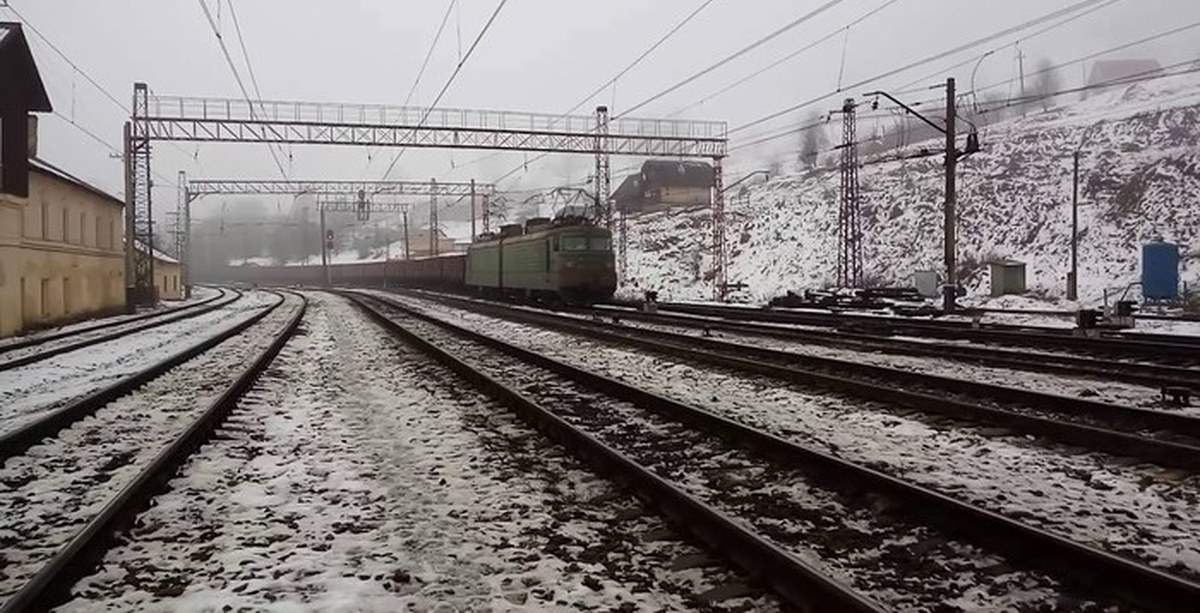 Грузовые поезда 4. Станция Воловец. Батево..